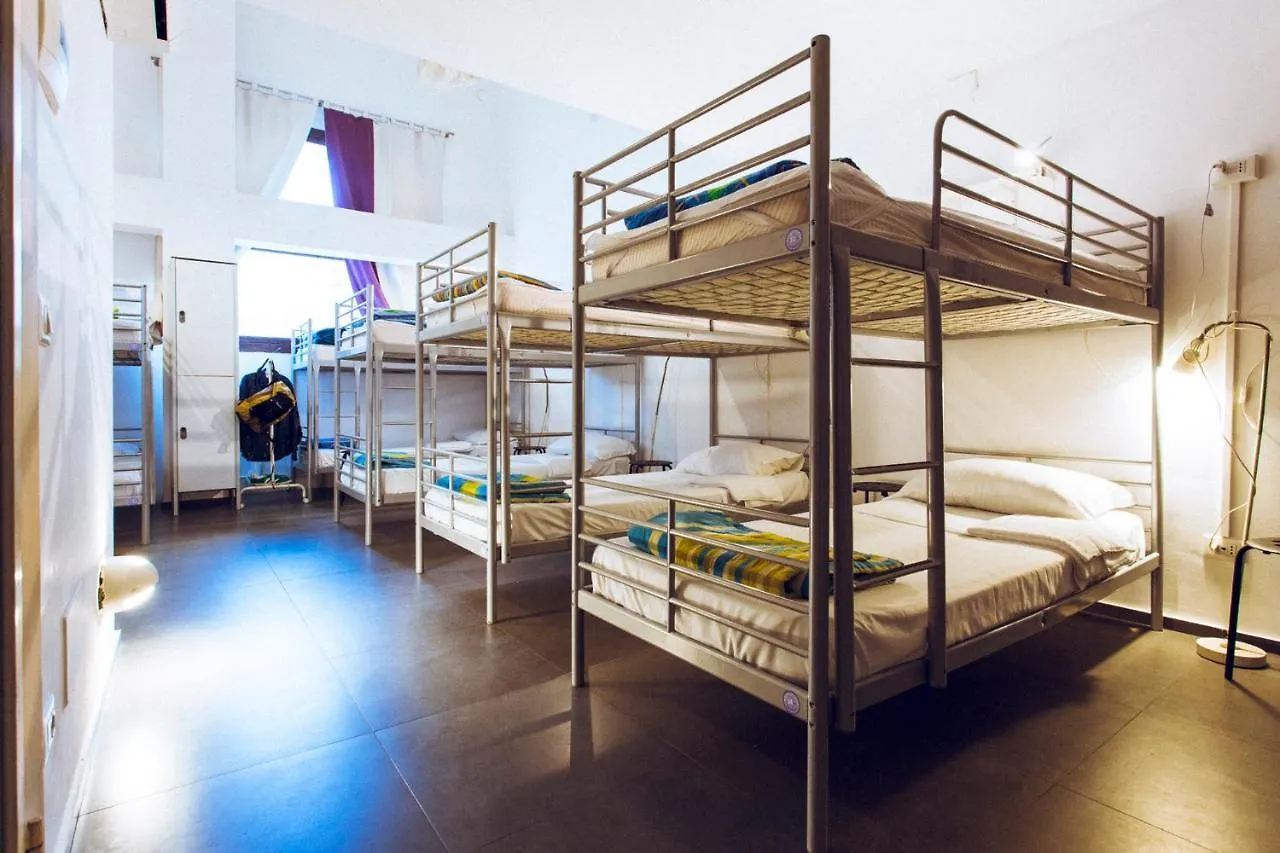 Lol Hostel Siracusa location
