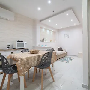 https://casa-del-mare.hotelsalgherosardinia.com