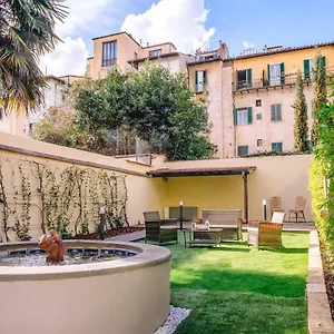 https://appartamento-la-ninfea.it-tuscanyhotel.com