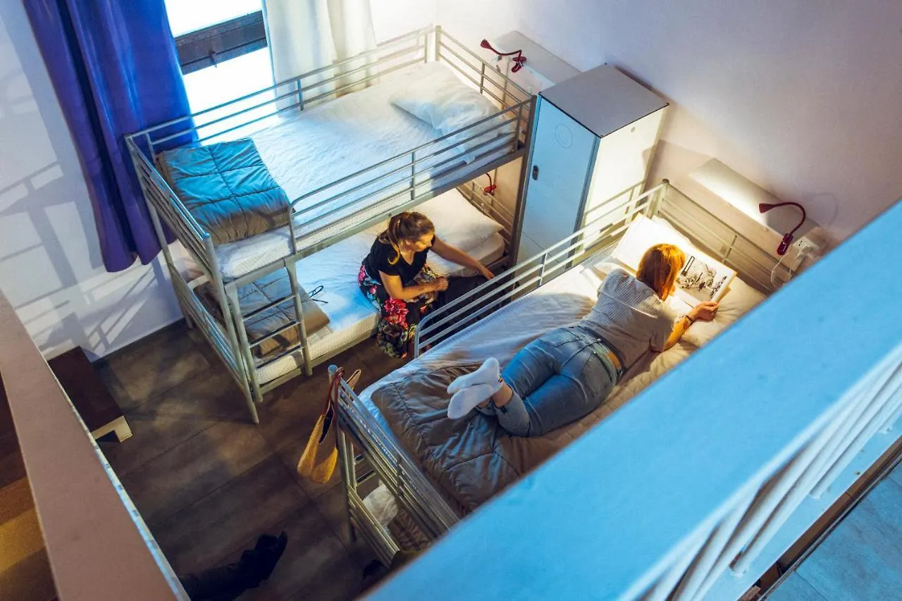LoL Hostel Siracusa Syrakus 0*,  Italien