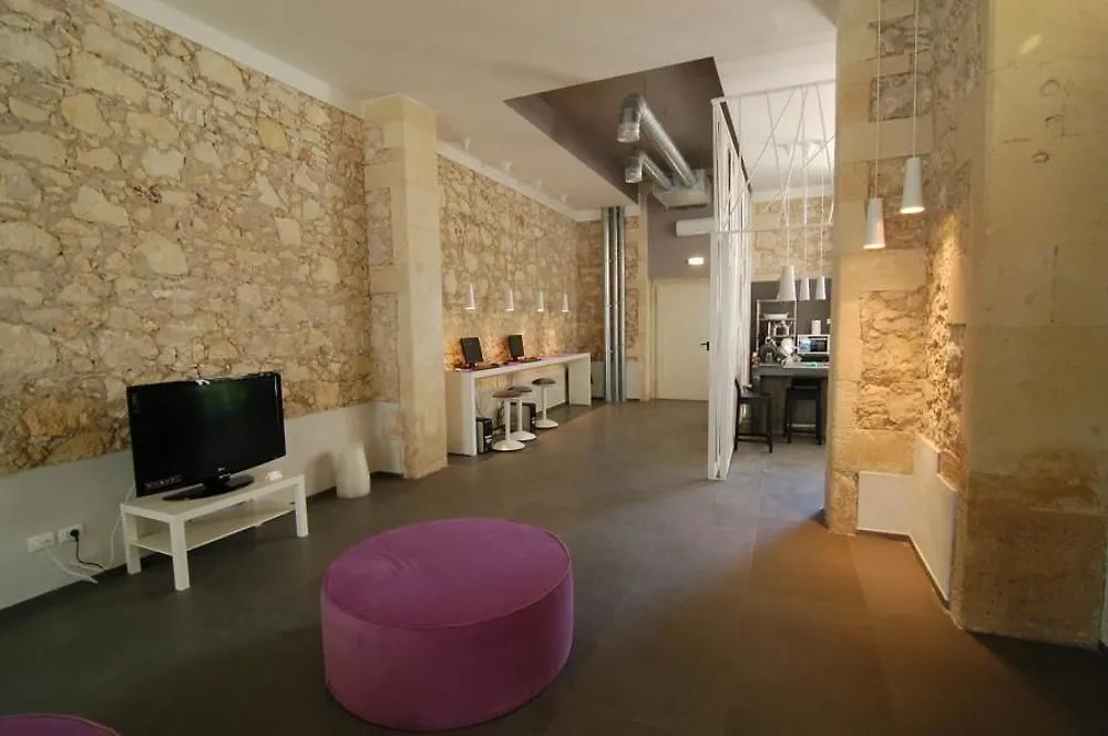LoL Hostel Siracusa Syrakus Italien